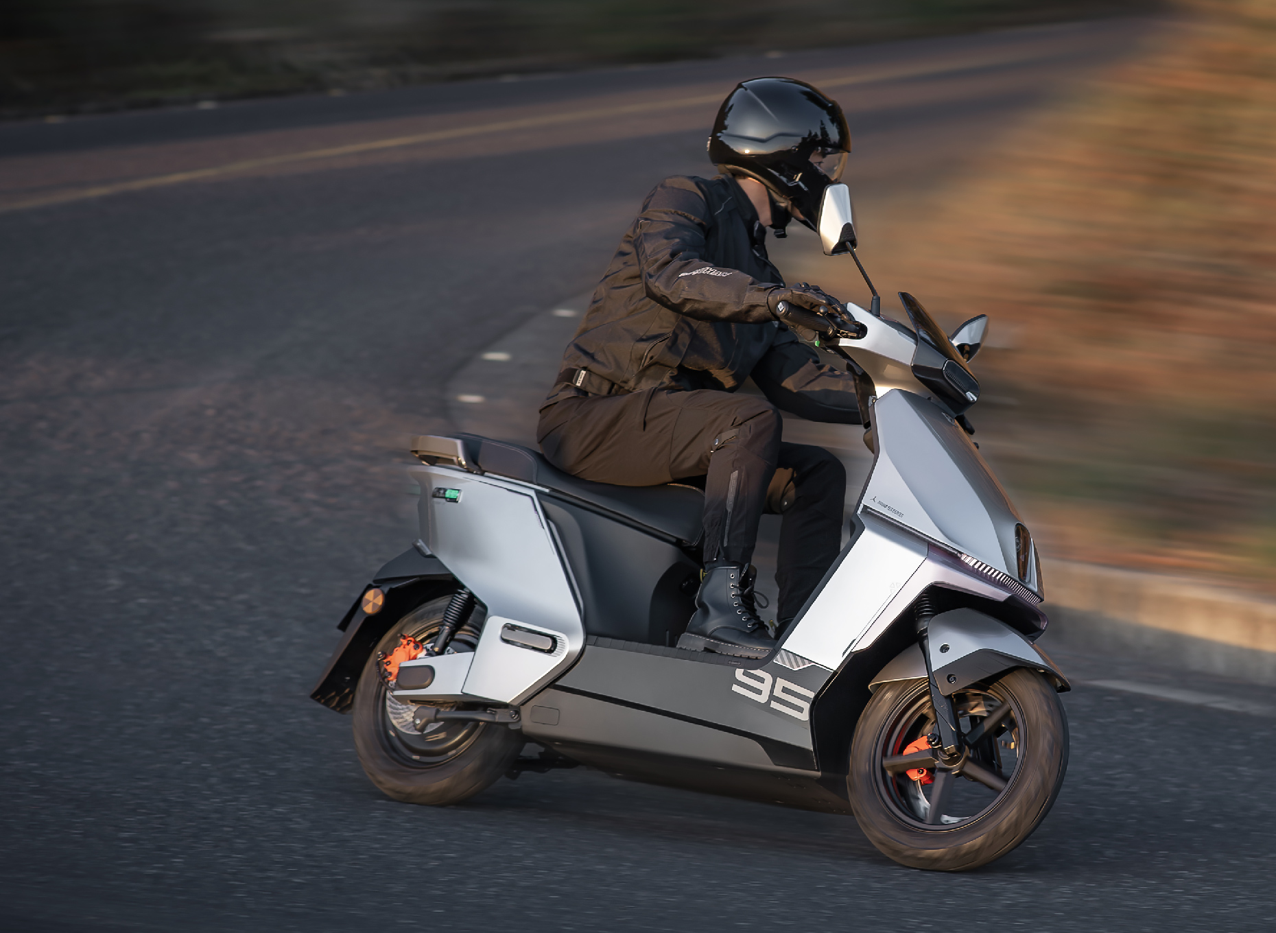 亚洲必赢电动车